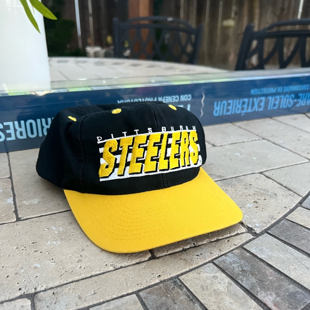 Vintage Pittsburgh Steelers NFL Logo Athletic SnapBack